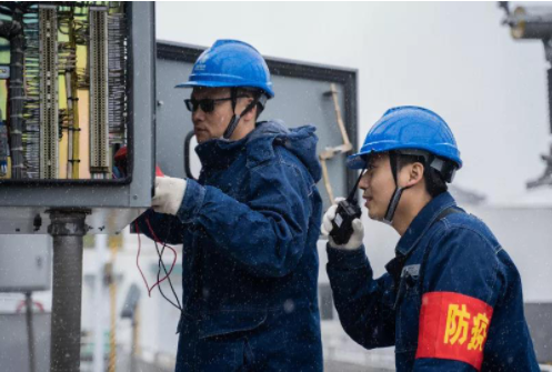 <b>国网汉中供电公司全力确保迎峰度冬保电</b>