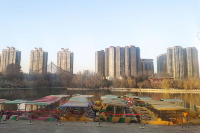 <b>兴庆宫公园升级改造 园内幼儿园何去何从</b>