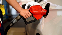 <b>陕汽柴油价格每升均上调0.06元 92号汽油西安市场每吨8077元</b>