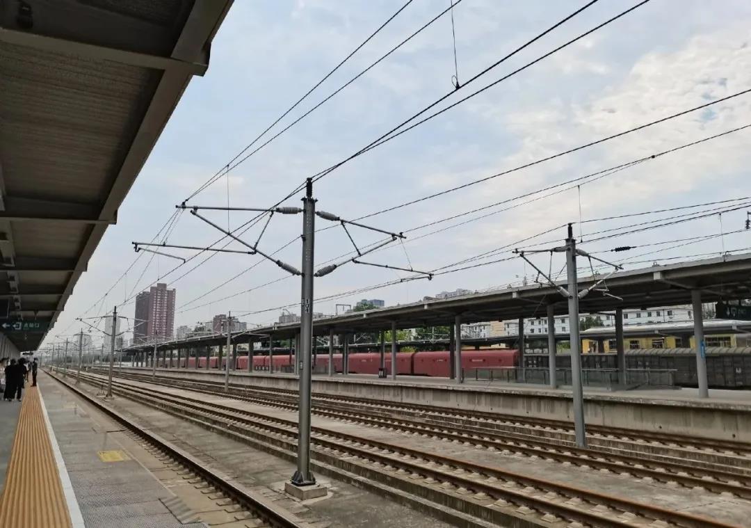 咸阳西站火车站图片