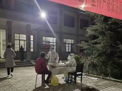 <b>铜川市耀州区石柱镇党员、白衣战士、基层干部…风雪中坚守抗“疫”线</b>