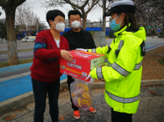 <b>疫情防控期间的铜川——严格管控不失温暖 精准服务隔离不隔爱 </b>