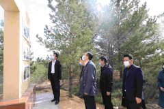 <b>农行榆林分行开展“弘扬爱国主义精神 共创文明和谐榆林”清明节祭扫活动</b>