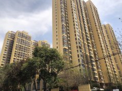 <b>宝鸡东岭地产三楼盘违规交房导致6000余户业主办证难</b>