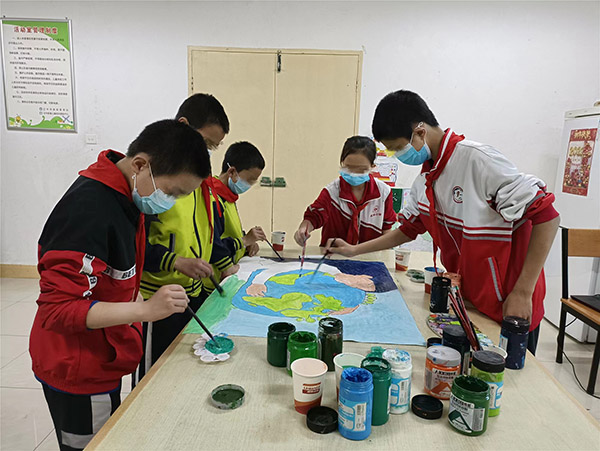汉中市未保中心开展“珍爱地球 人与自然和谐共生”教育活动