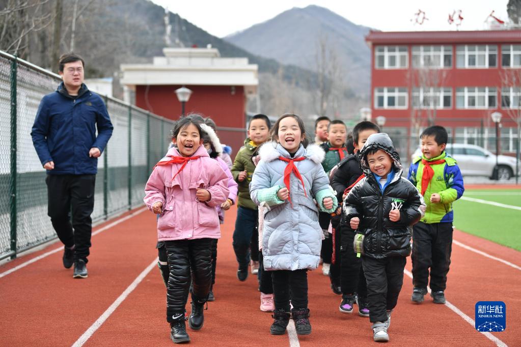 <b>西安市将投用新建、改扩建中小学幼儿园116所 增加学位10.5万个</b>