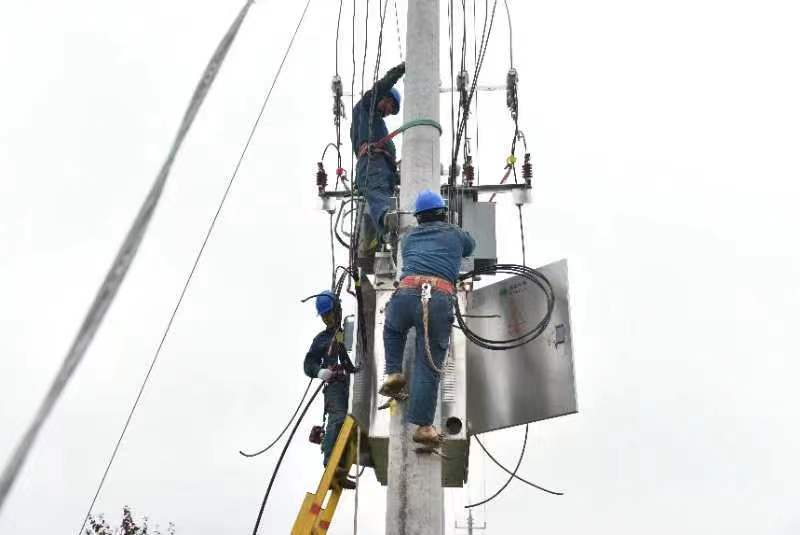 <b>国网咸阳供电公司严阵以待应对极端天气</b>