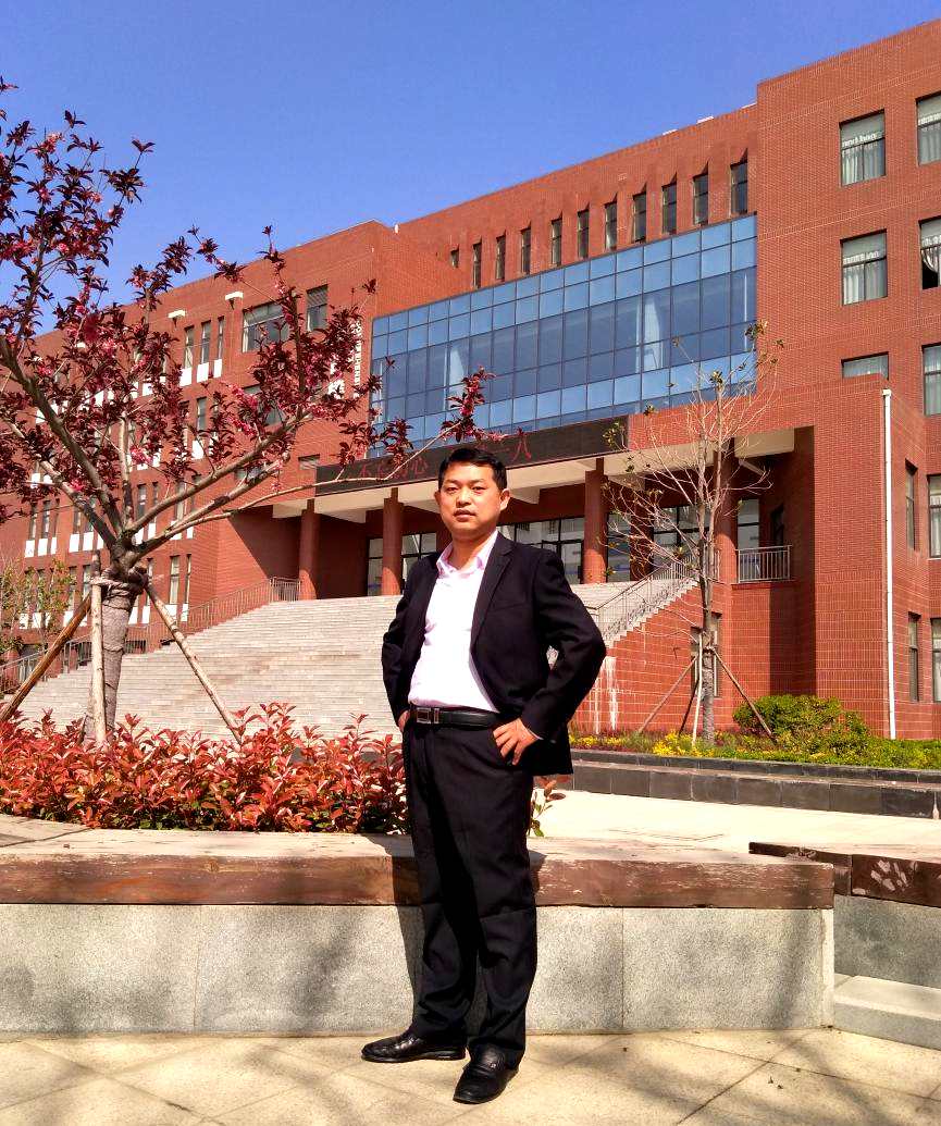 <b>2022年西咸新区中小学教学能手 西咸新区秦汉中学 物理教师——王战伟</b>