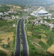 <b>长春路东西段全线贯通 安康市再添新主干路 </b>