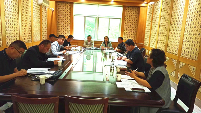 <b>凤县推行“三个”精简 助推老旧小区改造项目审批提速见效</b>
