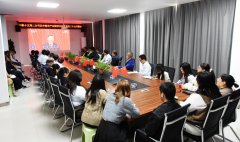 <b>汉中数字经济产业园项目部组织员工集体收看党的二十大开幕盛况</b>