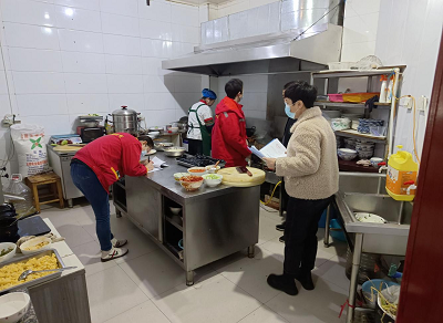 <b>隐患排查全覆盖！渭南合阳县商务和经合局筑牢餐饮行业燃气使用“安全阀</b>