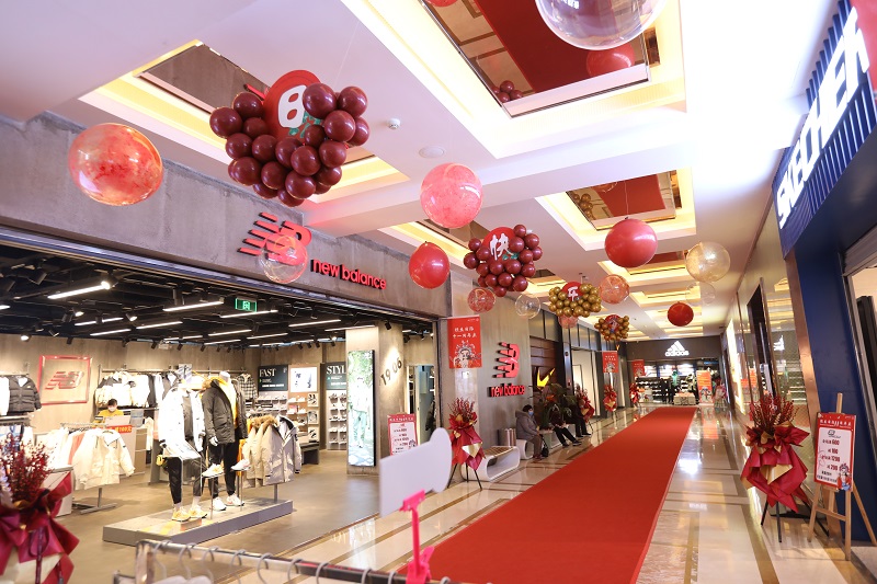 <b>神木市1-10月限上消费品零售额增长12.7%</b>