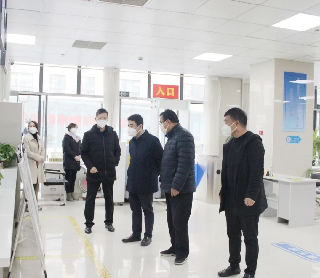 <b>赵晓宁前往商洛市信访大厅一线接访 及时解决群众问题</b>
