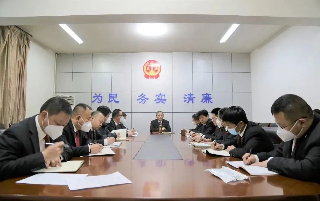 <b>靖边法院召开党组理论学习中心组（扩大）会议</b>