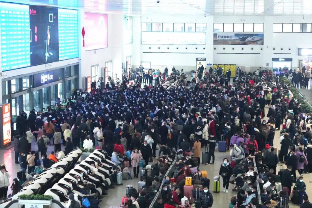 <b>圆满收官！汉中车务段2022年春运累计发送旅客106.8万人次</b>