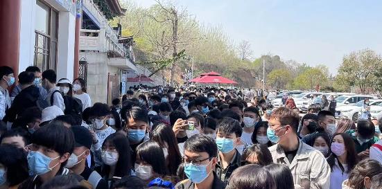 <b>下周只上4天班！清明假期火车票已开售！附五一假期购票日历</b>