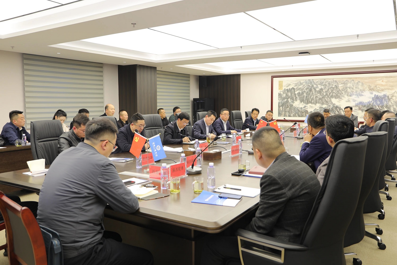 <b>2022年总产值近850亿！宝鸡渭滨区召开建筑业企业家座谈会共奏“发展曲”</b>