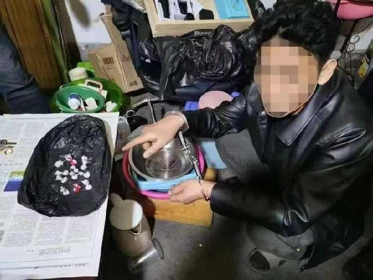 收网！周至公安抓获吸贩毒人员9人 缴获毒品760余克