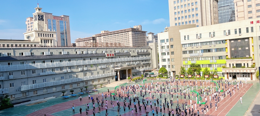 <b>国家疾控局：学校师生在校期间可不佩戴口罩！</b>