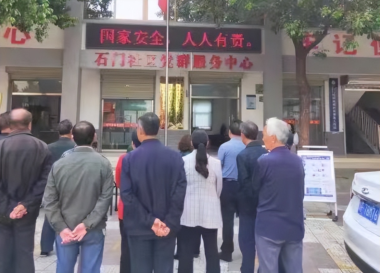<b>汉中市汉台区河东店镇开展国家安全宣传暨法治集中宣传活动</b>
