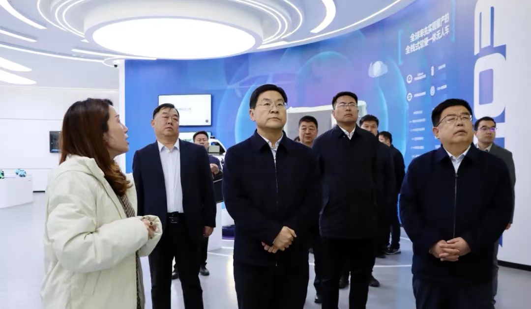 <b>杨成林到神木产业园区调研企业发展情况</b>