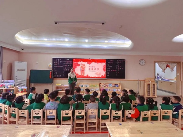 <b>汉中市各小学幼儿园开展“防震减灾”演练活动</b>