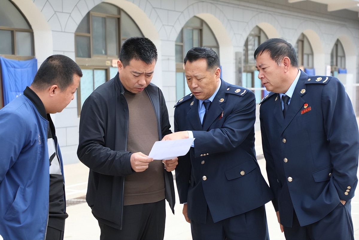 <b>国家税务总局佳县税务局：居民养老“赶大集” 缴费服务进万家  </b>