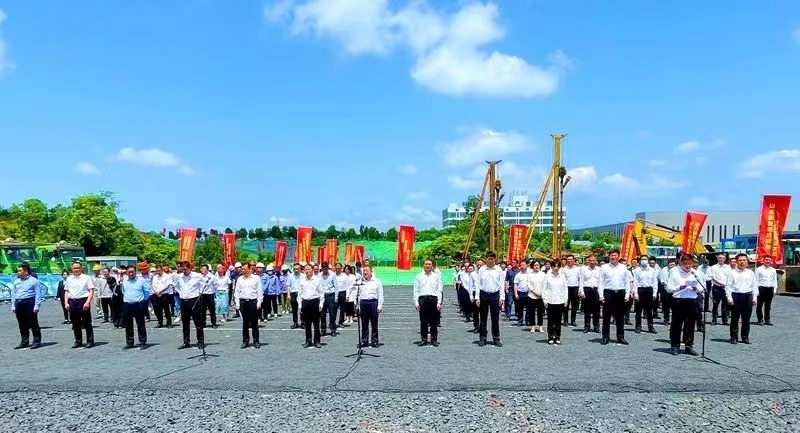 <b>安康市召开2023年二季度重点项目推进现场会</b>