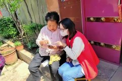 眉县首善社区卫生服务中心积极开展“智慧助老 健康生活”志愿服务活动
