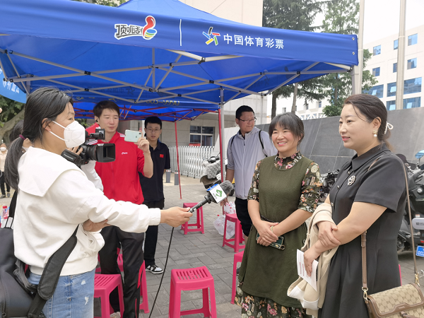 <b>高考期间 商洛体彩积极开展爱心助考</b>