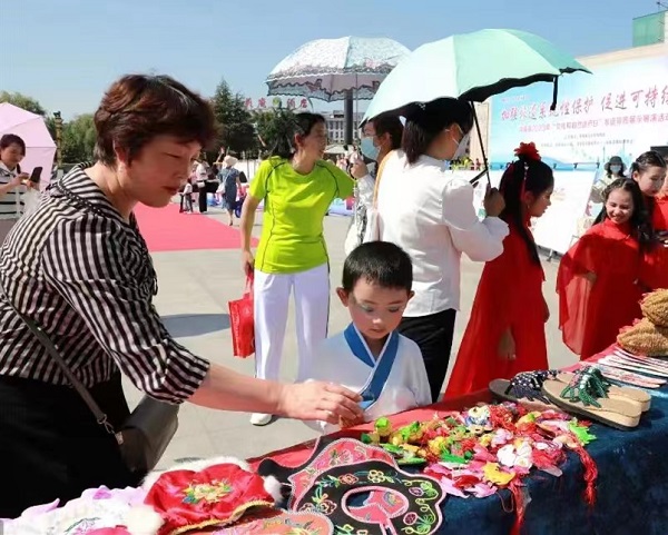 <b>商洛市商南县举办非遗美食节、云游非遗等8大板块系列展演活动</b>