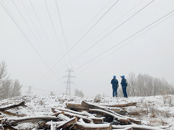 <b>国网榆林供电公司全力做好迎峰度冬供电服务保障  </b>