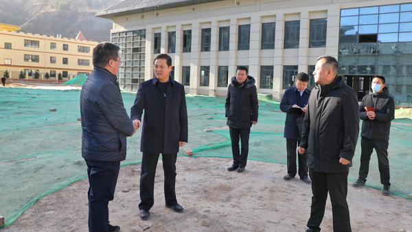 <b>吴起县委书记贺毅调研县委党校新校区建设工作</b>