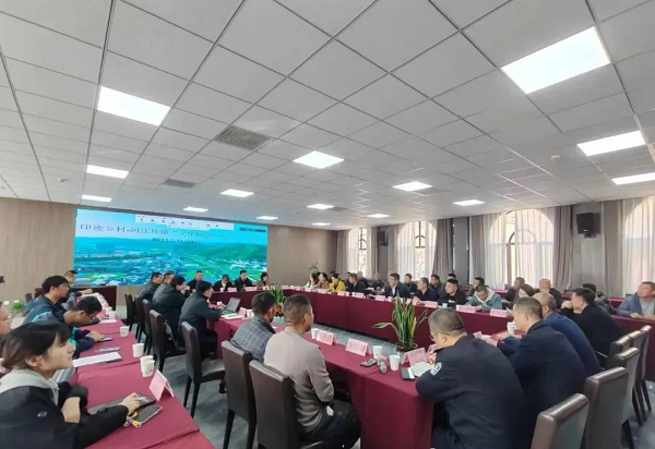 <b>延安市宝塔区河庄坪镇党委：坚持党建引领 提升治理效能</b>