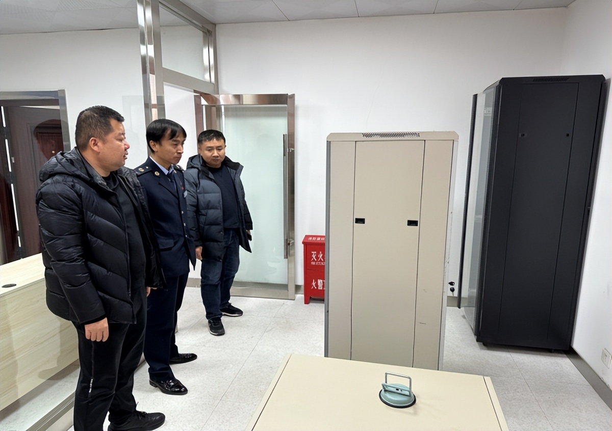 <b>国家税务总局府谷县税务局开展节前安全检查工作</b>