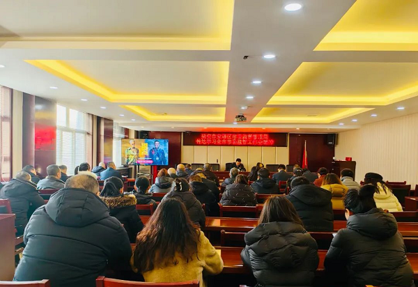 <b>宝塔区市场监督管理局传达学习全市市场监管工作会议精神</b>