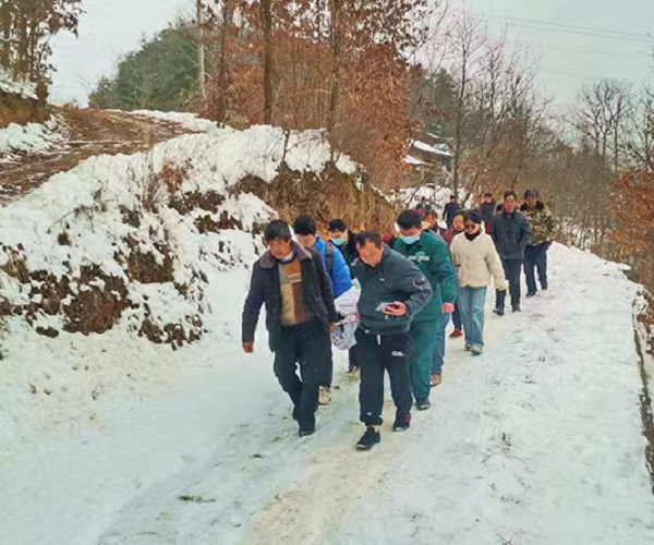 <b>汉中市宁强县天津医院风雪中护航生命暖民心</b>