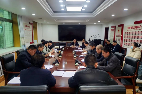 <b>延安市宝塔区人大常委会学习市两会并传达学习区委常委会会议精神</b>