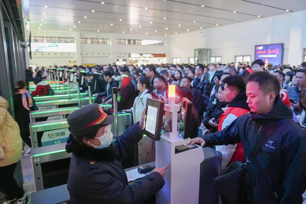 <b>累计发送旅客147.7万人次！西安铁路局汉中车务段2024年春运工作圆满收官 </b>