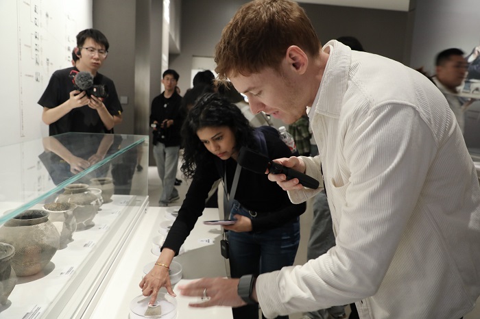 陕西考古博物馆：数字化考古修复技术让“过去”拥有“未来”