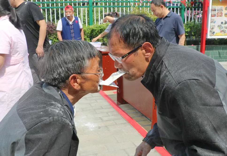 <b>汉中市宁强县敬老院夏季趣味运动会在广坪成功举办  </b>