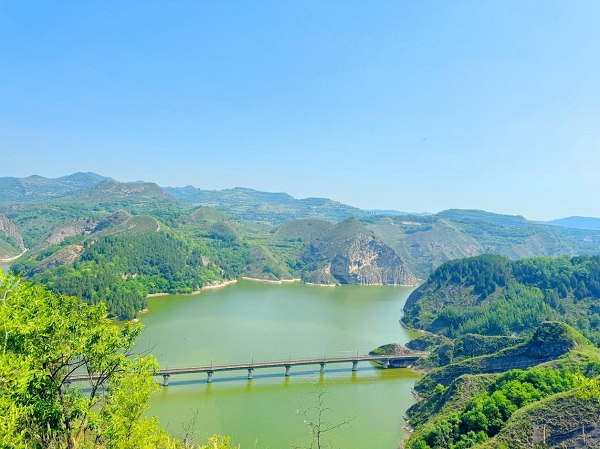 <b>探寻乡村旅游新秘境——宝鸡市渭滨区胡家山村</b>