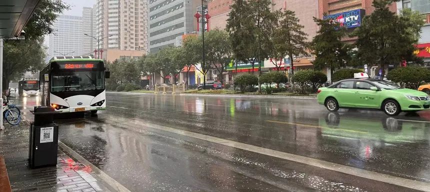 <b>陕西中雨、阵雨持续！西安今日午后降水结束</b>