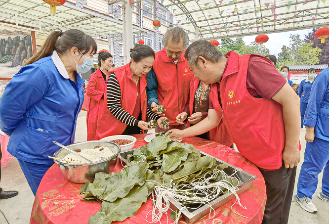 <b>汉中市宁强县中心敬老院开展粽享端午传承文明系列活动  </b>