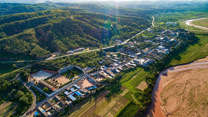 <b>府谷县黄甫镇：“三措施 三助力” 共建宜居和美乡村  </b>