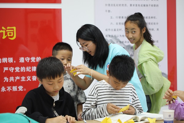 <b>宜君县宜园社区“慧成长”动力营 让孩子们假期有“趣”处</b>