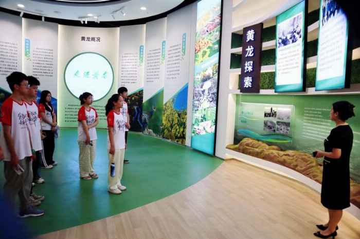 <b>北科大澧泉倾阳实践团：遇生态黄龙，赴自然之约</b>