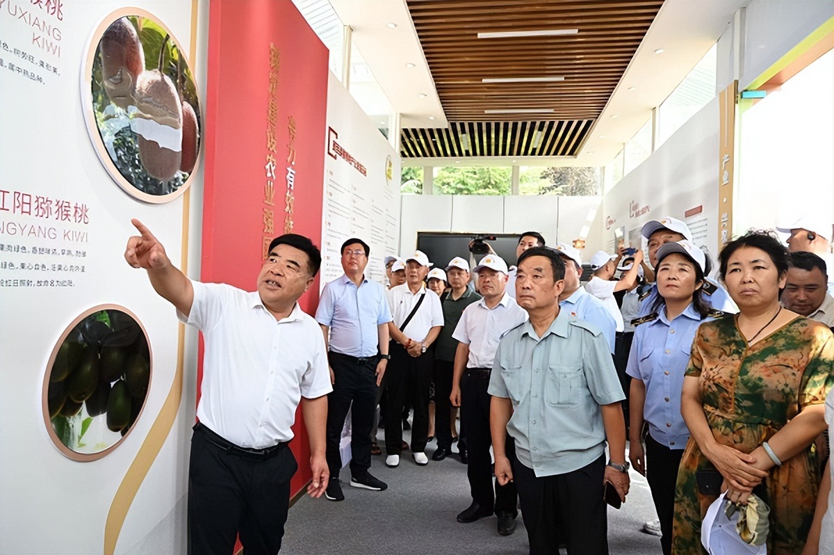 <b>“助力企业发展 推进乡村振兴—劳模周至行”主题活动成功举办</b>