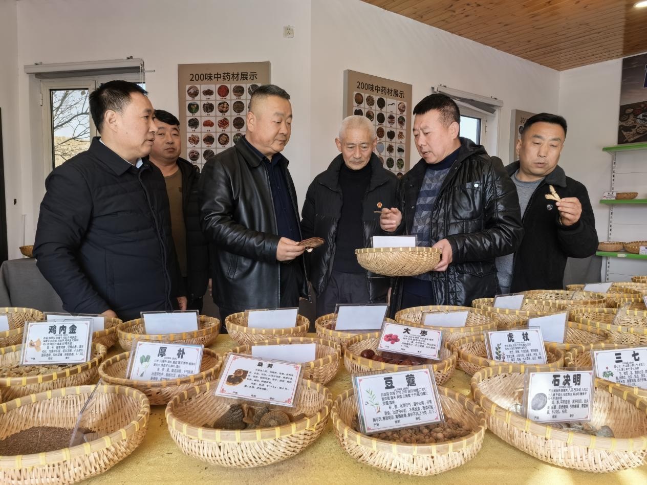<b>宝鸡市退役军人就业创业促进会第二届会员大会召开</b>